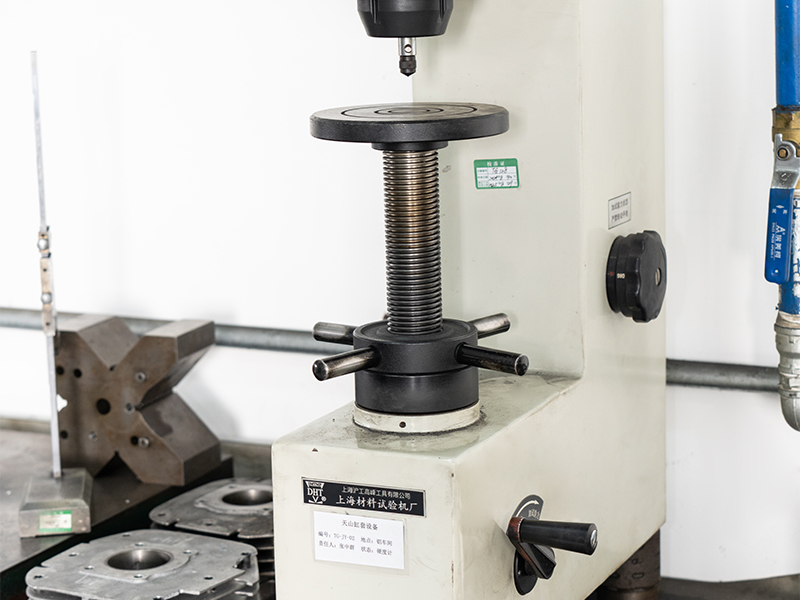 Ningbo Daxie Development Zone Tianshan Cylinder Block Co, Ltd.